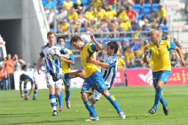 Soi kèo Real Sociedad vs Cádiz, 3h00 ngày 4/3, La Liga