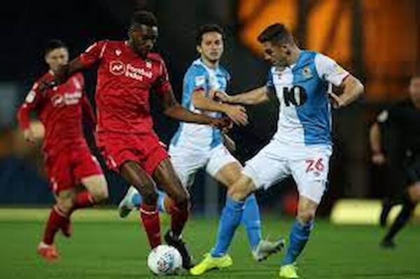 Soi kèo Huddersfield vs Blackburn Rovers, 18h30 ngày 10/4, Anh